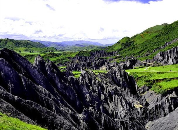 墨石？甘孜還藏著這樣的地質(zhì)公園
